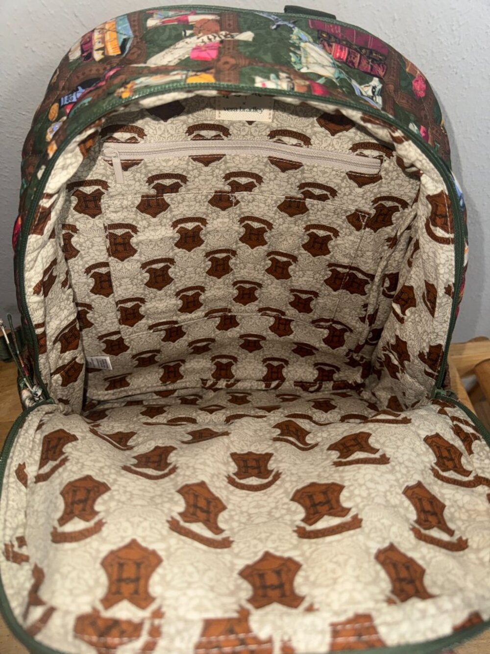 Vera Bradley X Harry Potter Bancroft Backpack in Hogwarts Library NWT - Picture 9 of 11